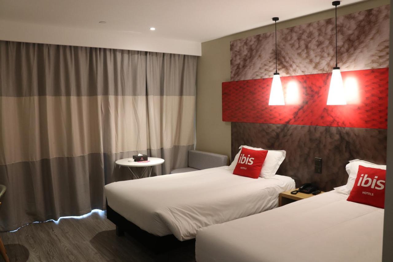 Ibis Chengdu Sm Square Hotel Buitenkant foto