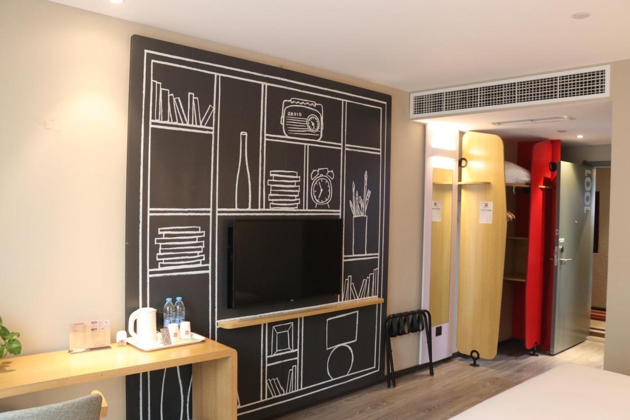 Ibis Chengdu Sm Square Hotel Buitenkant foto