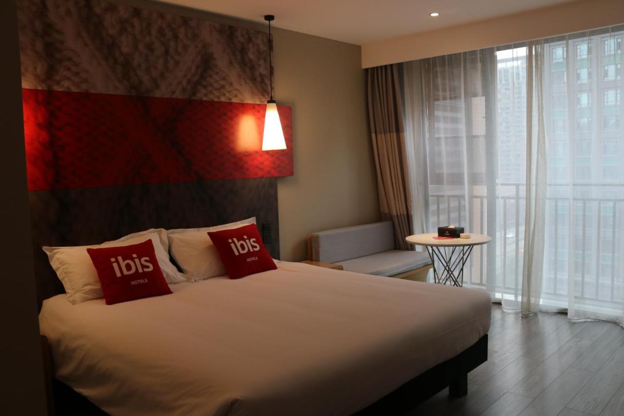 Ibis Chengdu Sm Square Hotel Buitenkant foto